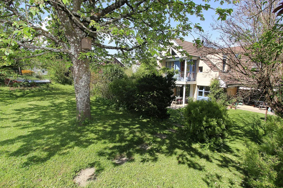 Einfamilienhaus mit Einliegerwohnung und viel Raum zum glücklich sein!