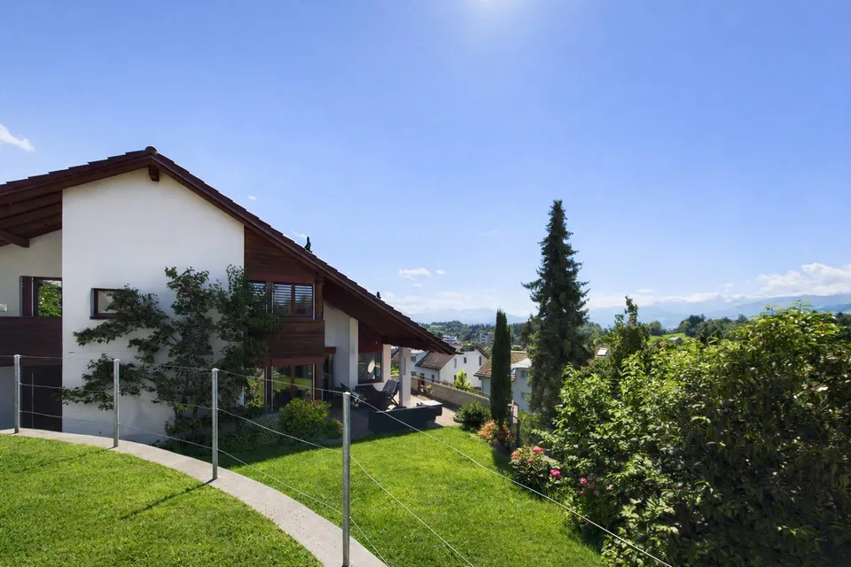 Maison unifamiliale moderne avec vue panoramique - achat locatif possible