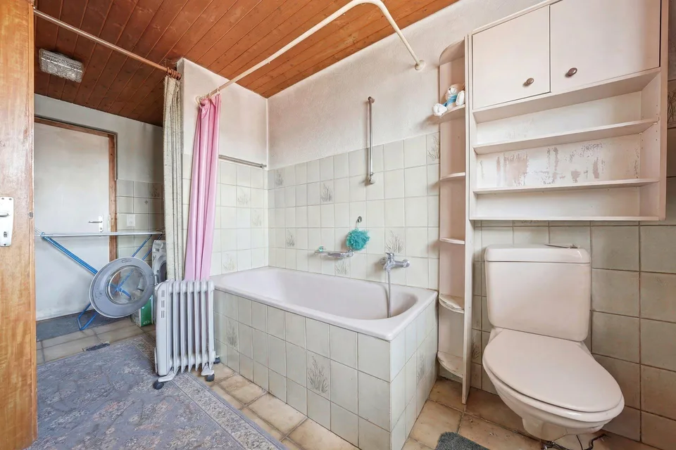 RESERVIERT: Altbau mit Charme und Potenzial – Foto 7 von 11