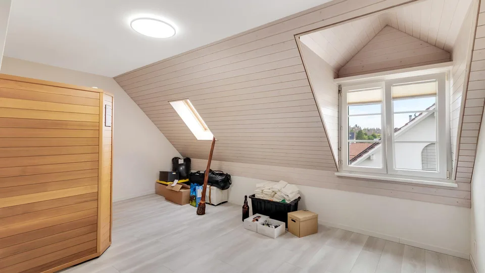 5.5-Zimmer-Maisonette-Traum: Rückzugsort mit Aussicht in Dinhard – photo 9 sur 15