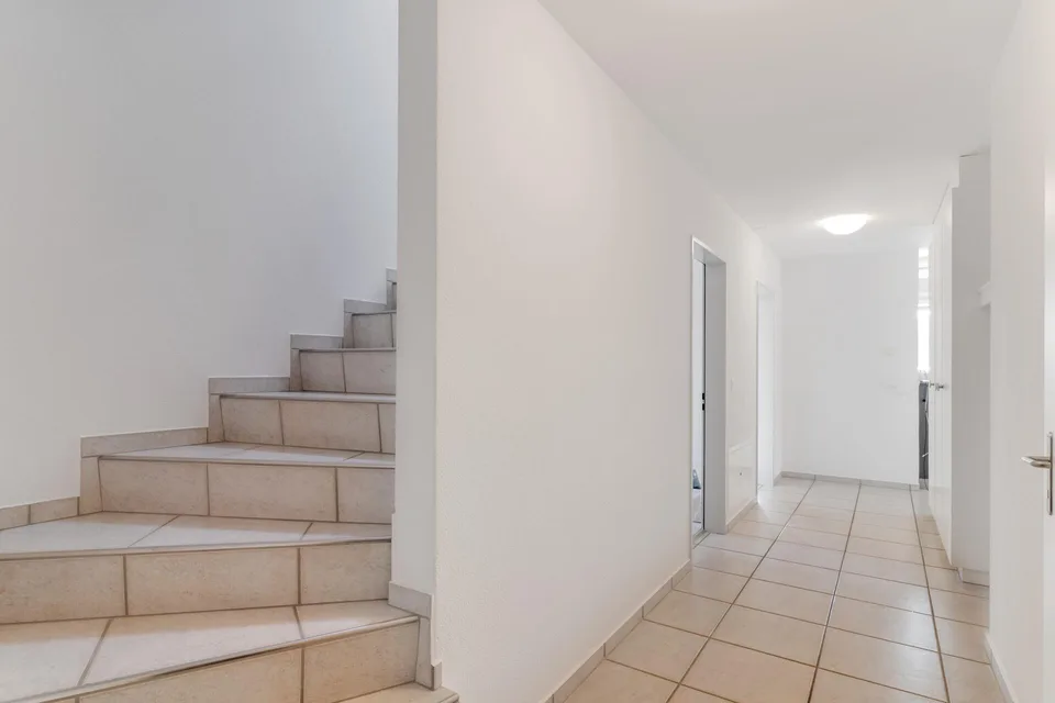 5.5-Zimmer-Maisonette-Traum: Rückzugsort mit Aussicht in Dinhard – photo 13 sur 15