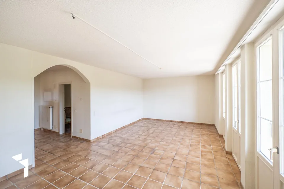 Fehr Immobilien - Sonnig gelegenes 5.5-Zi.-Einfamilienhaus