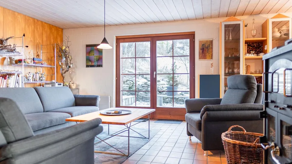 Demi-maison mitoyenne dans un endroit calme à Eischoll