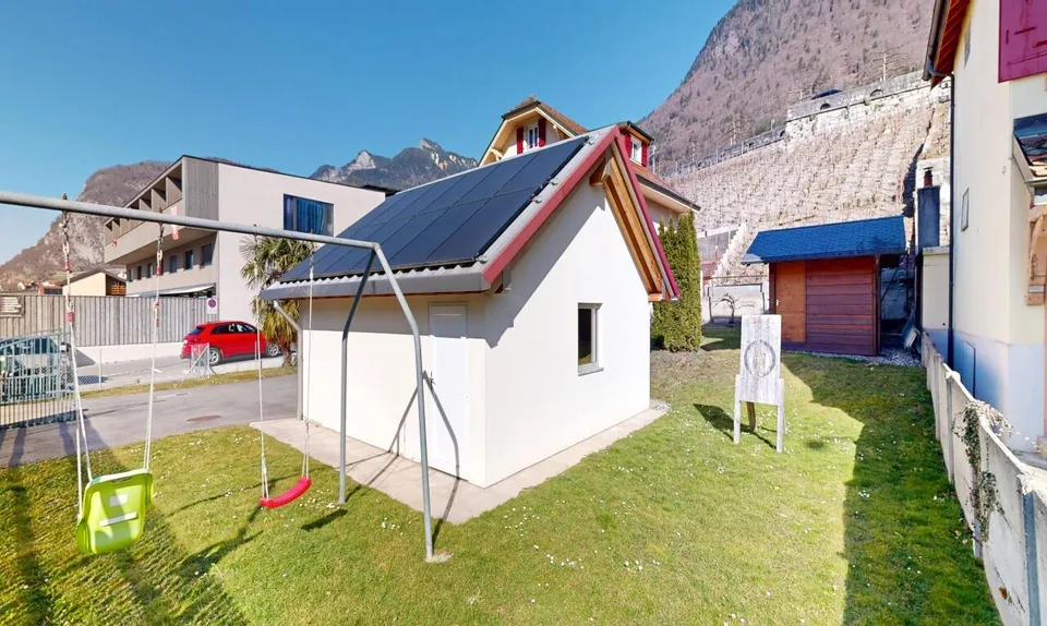 Maison à Aigle avec 2 appartements, vue dégagée et fort potentiel