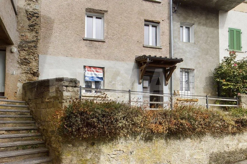 Valcolla: Unica e rara casa nel nucleo con progetto di ristrutturazione. Anche per vacanza!