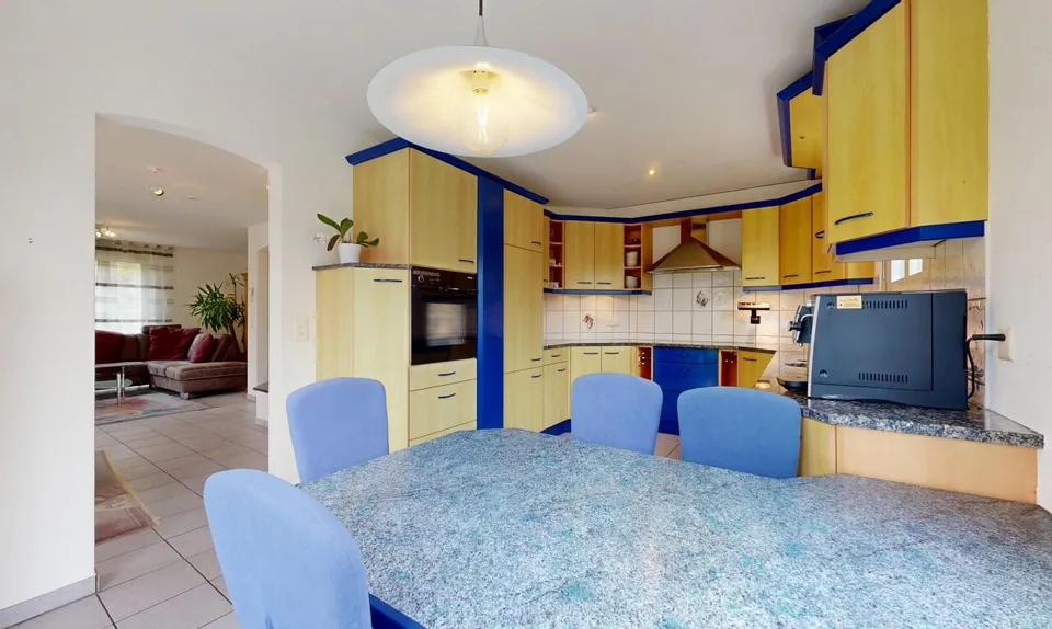 Stylish 6.5-room house in elevated location with panoramic view – photo 9 of 19