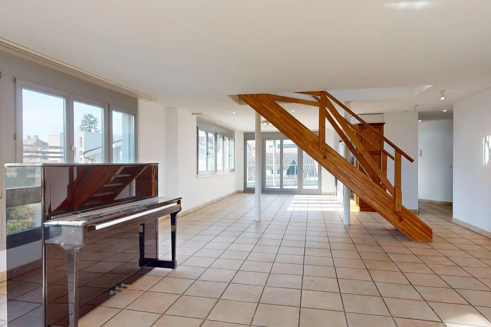 Lichtdurchflutetes Wohnen mit Dachterrasse