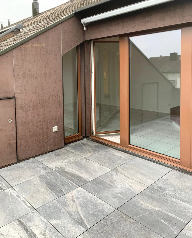 First month free in your new beautiful affordable attic apartment with chimney – photo 8 of 46