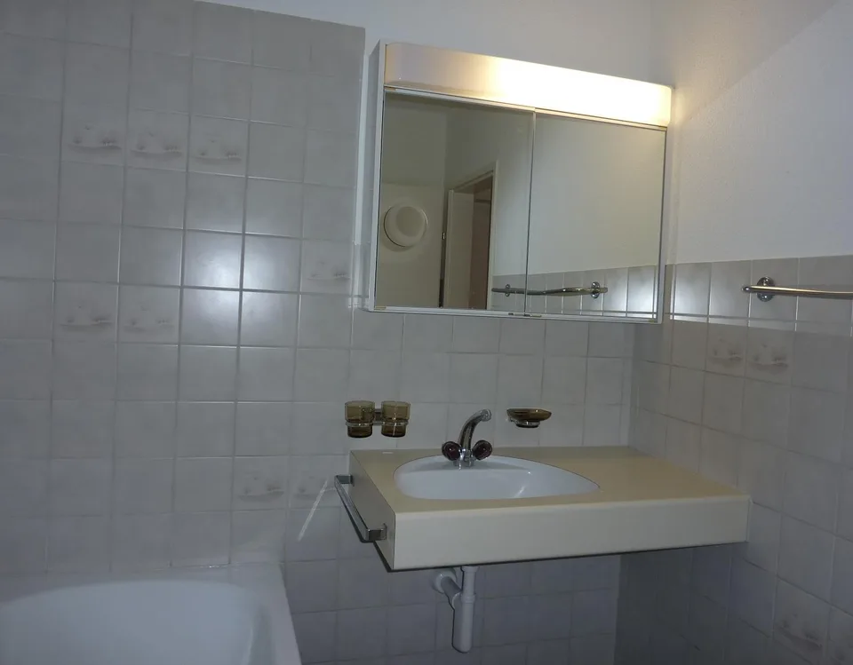 1. Rent Free - Family Friendly - Spacious