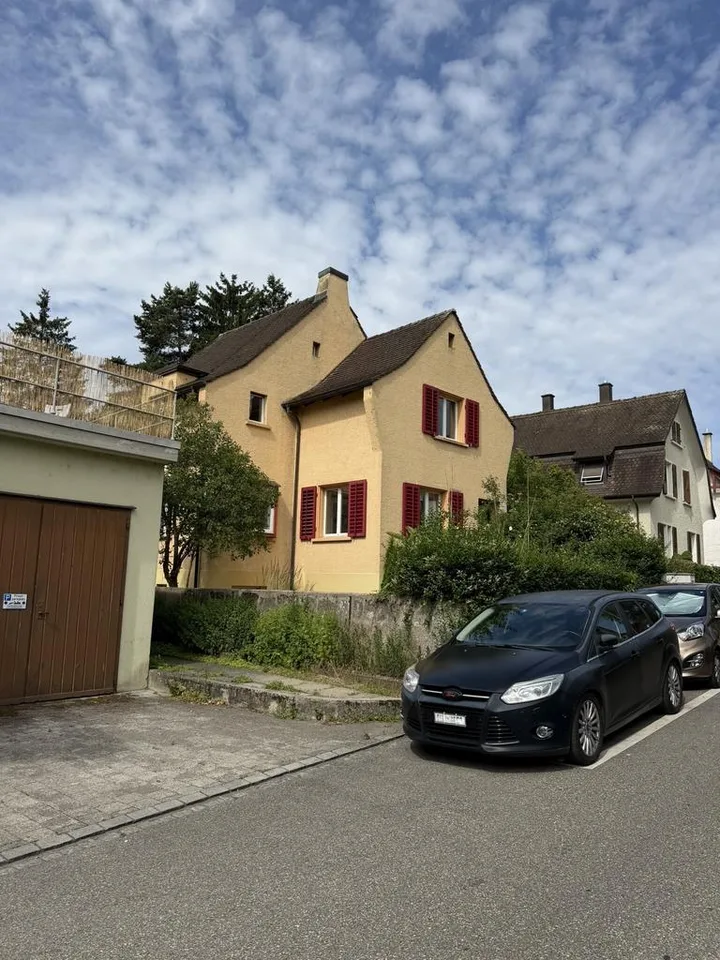 Charmantes 5-Zimmer-Einfamilienhaus mit Garten