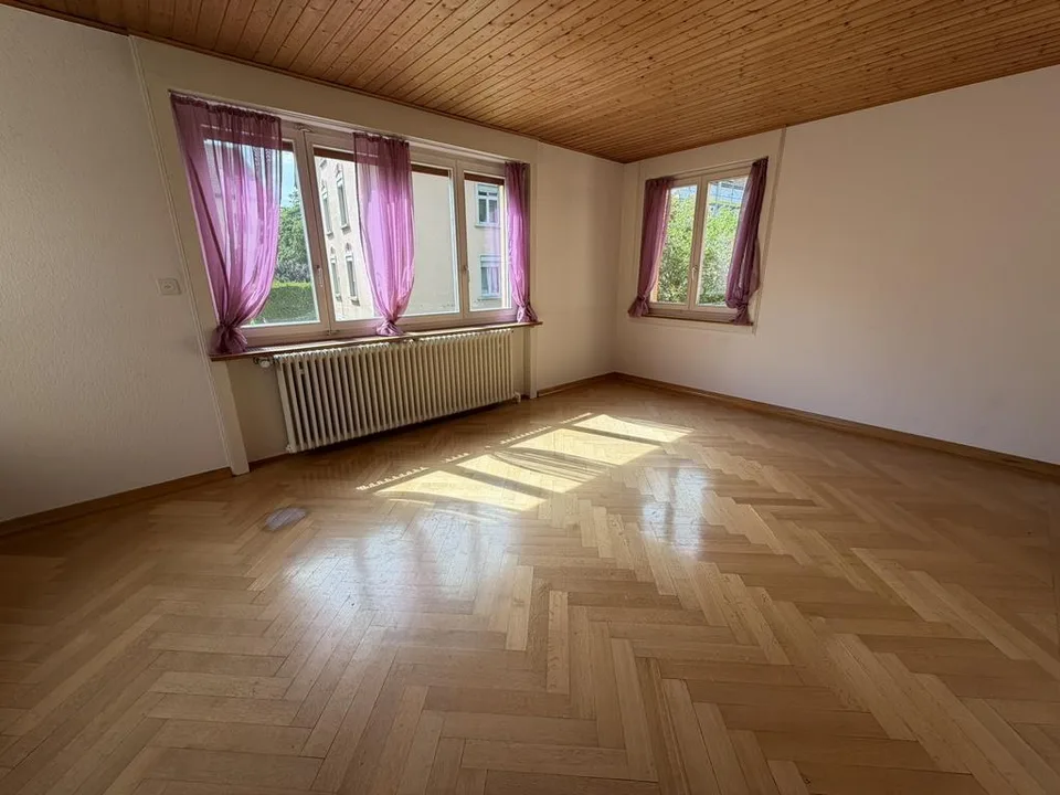Maison de famille charmante de 5 pièces avec jardin