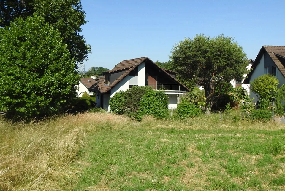 Einfamilienhaus mit grossem Garten