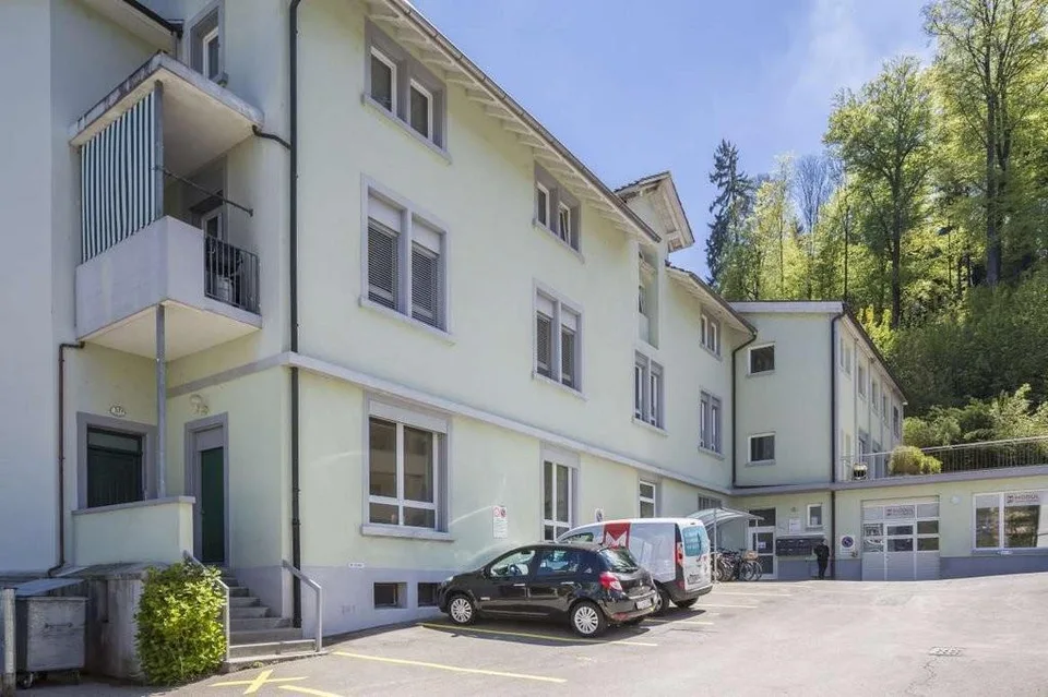 Attraktive 3.5 Zimmerwohnung im 2. OG an ruhiger Lage in Luzern