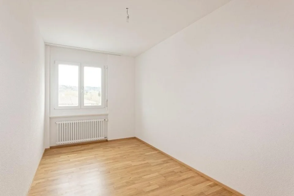Ampio spazio abitativo & balcone soleggiato - visita ora!