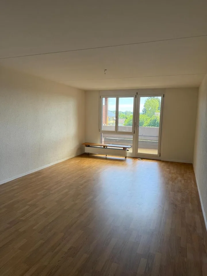 Bright studio with balcony on the top floor