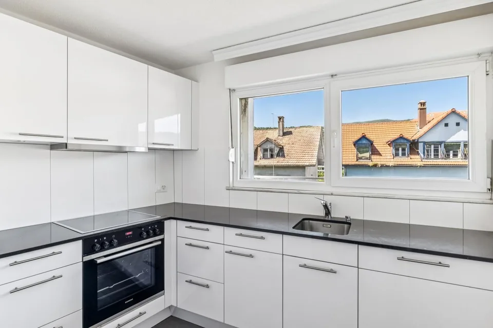 Ideale Lage - renoviert - Balkon