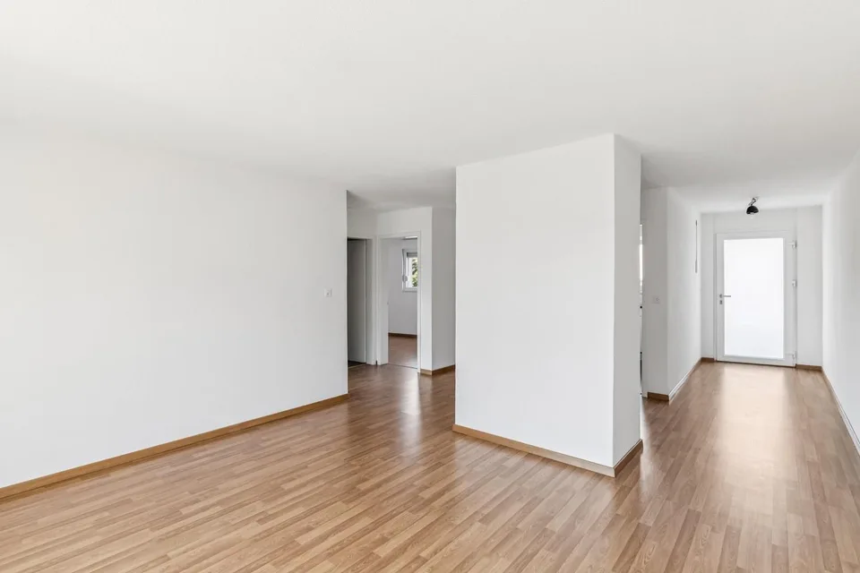 Ideale Lage - renoviert - Balkon
