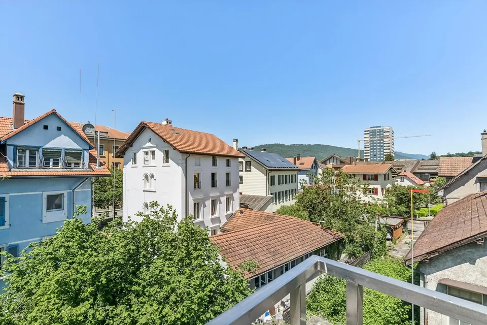 Ideale Lage - renoviert - Balkon
