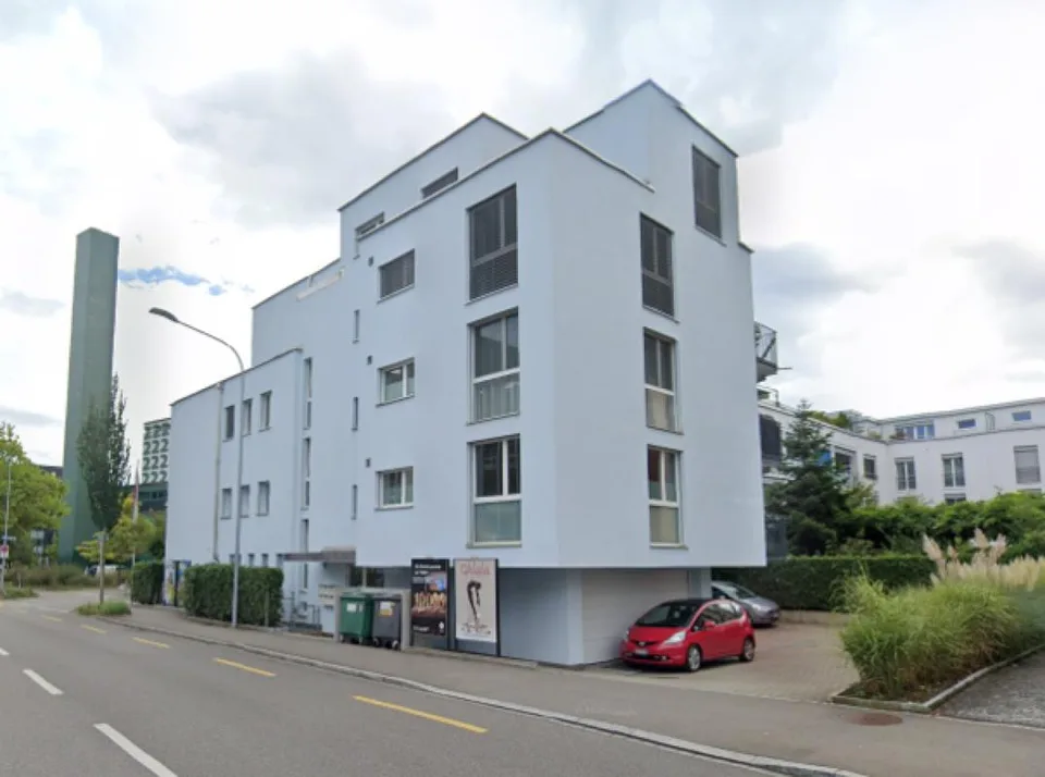 Grosszügige 3.5-Zimmer-Wohnung an guter Lage
