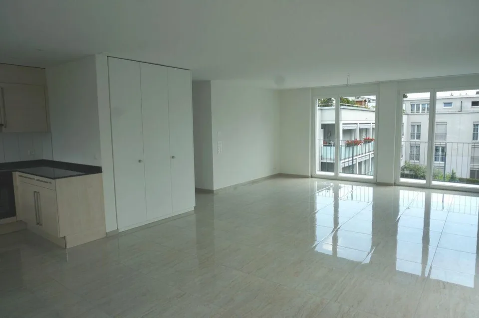 Grosszügige 3.5-Zimmer-Wohnung an guter Lage