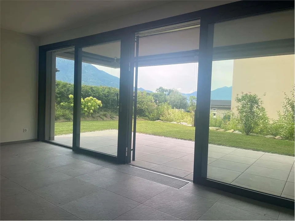 Gordola- bellissimo  appartamento 4.5 con grande giardino