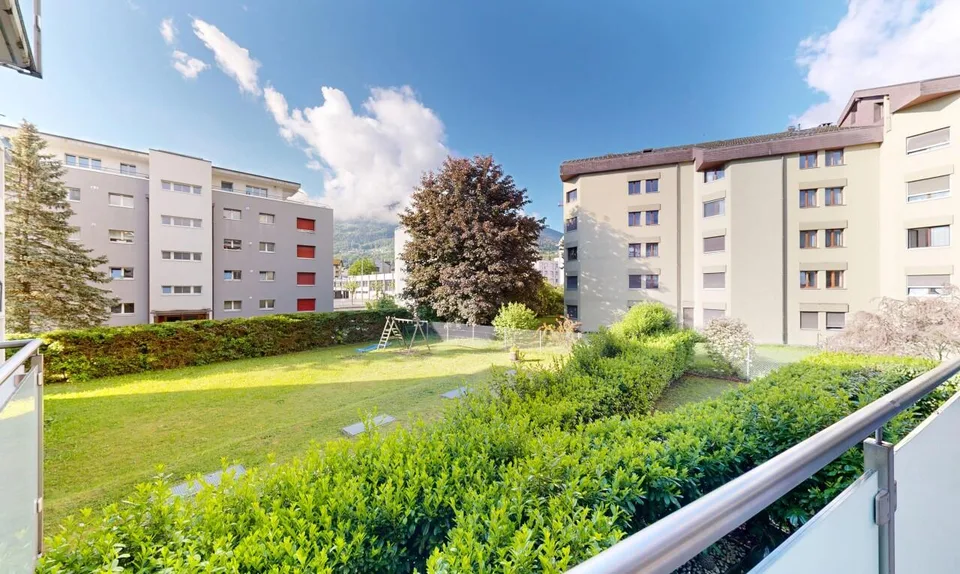 Exklusiv: helle Wohnung mit großem Balkon-Terrasse – Foto 7 von 21