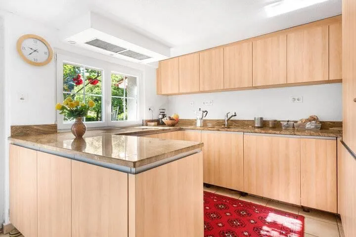 EXKLUSIVES LANDHAUS MIT GESCHICHTE  – IDEAL FÜR MEHRGENERATIONSWOHN...