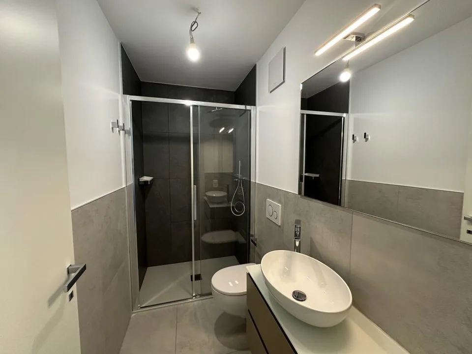 Neue und moderne 3.5-Zimmer-Wohnung, letztes Stockwerk und offene Aussicht Mendrisio Arzo – Foto 11 von 15