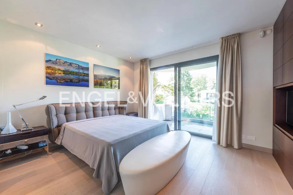 Design-Penthouse mit Panoramablick auf den See – Foto 7 von 13
