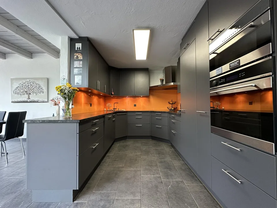 Una casa nel verde, con molta privacy in una posizione centrale – foto 7 di 18