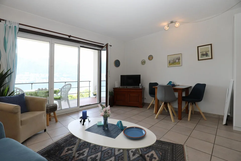 Charmante 1.5-Zimmer-Wohnung mit Seeblick und Pool in Vira (Gambarogno) – Foto 9 von 18