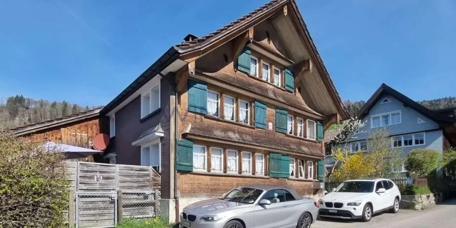 Historisches 5.5 Zimmer-Liebhaberobjekt