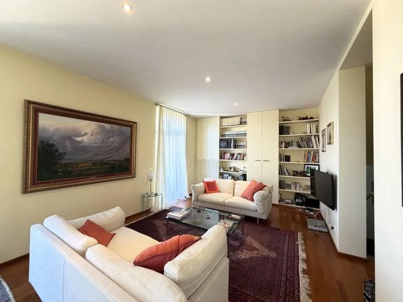 VILLA DI CHARME CON  VISTA LAGO - MONTE BRÈ