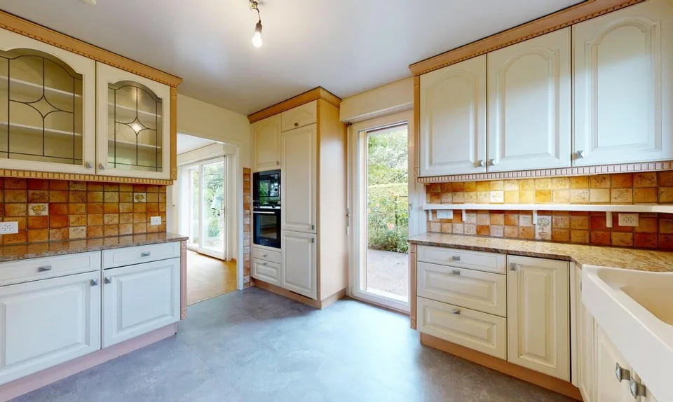 Detached house with swimming pool and possibility of extension – photo 7 of 16