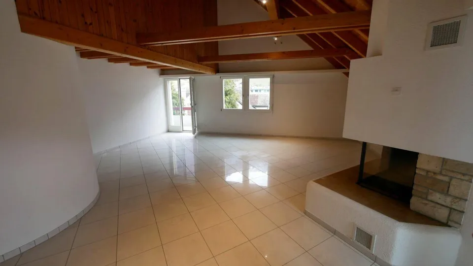 5.5 - Zimmer - Dachwohnung (Maisonette)
