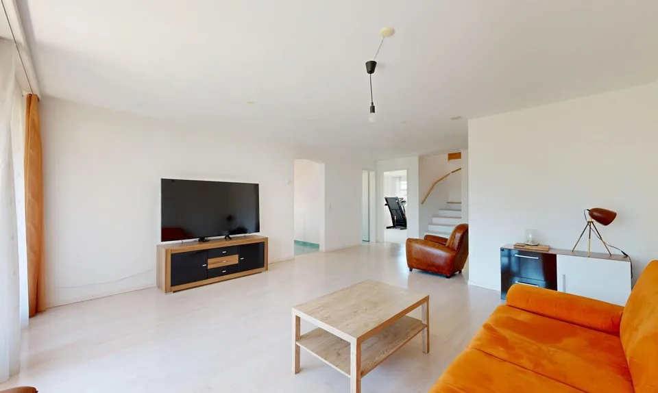 Attraktive Maisonettewohnung in gepflegtem Dreiparteienhaus