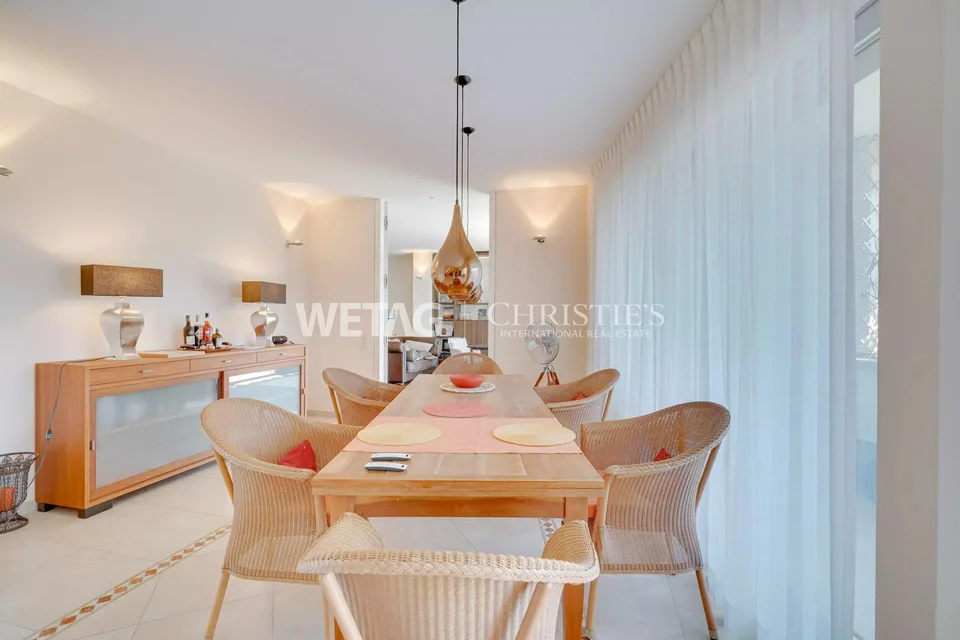 Penthouse exclusif et spacieux avec vue panoramique sur le lac à Ascona à vendre