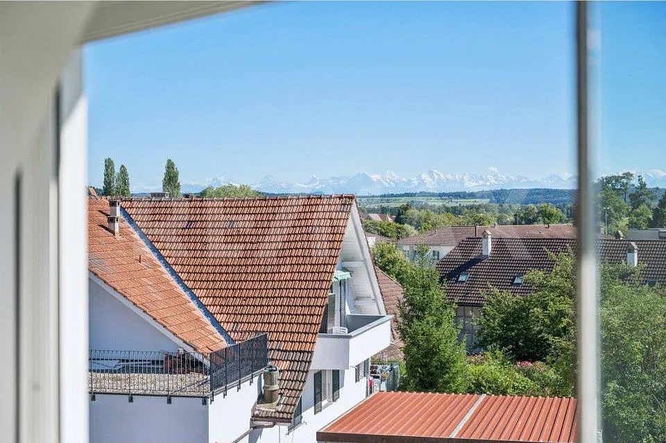 saniertes Ein- bis Zweifamilienhaus im Zentrum von Orpund – foto 13 di 17