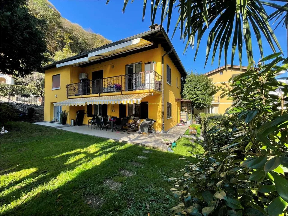 Villa Bifamiliare Ristrutturata - Ideale per Famiglie o Investimento