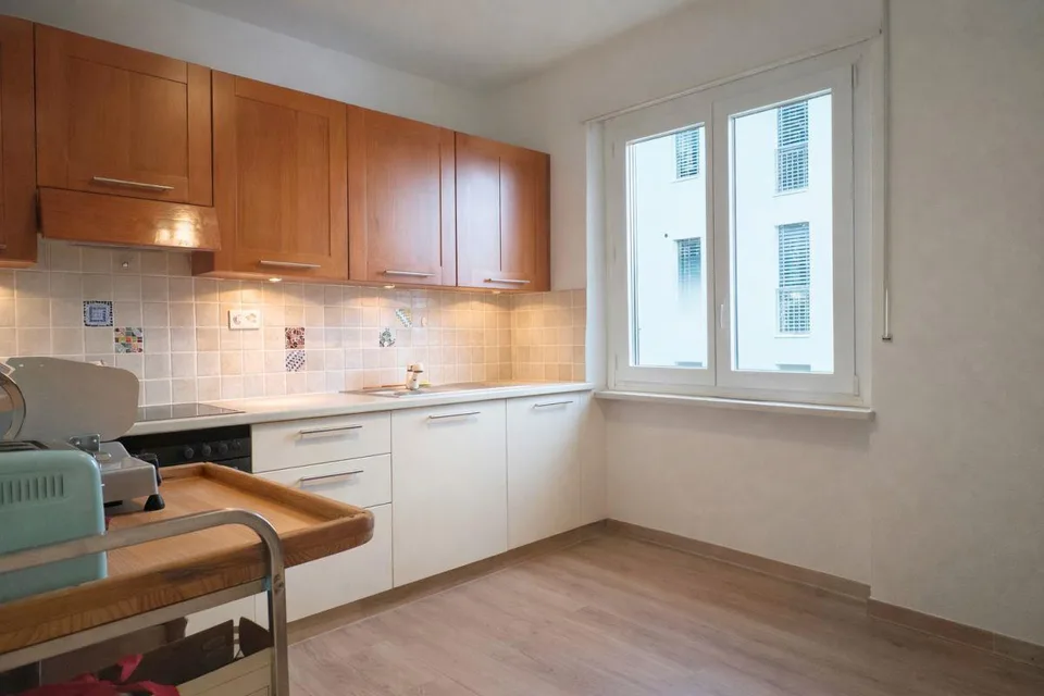 Appartamento da 3.5 locali, ammobiliato, con balcone