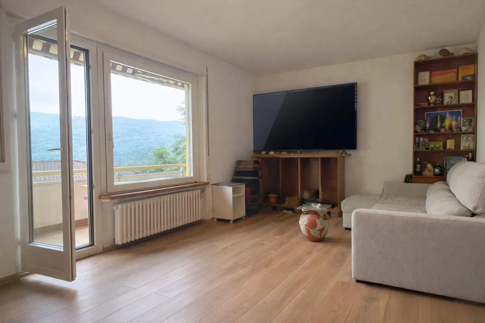 Appartamento da 3.5 locali, ammobiliato, con balcone
