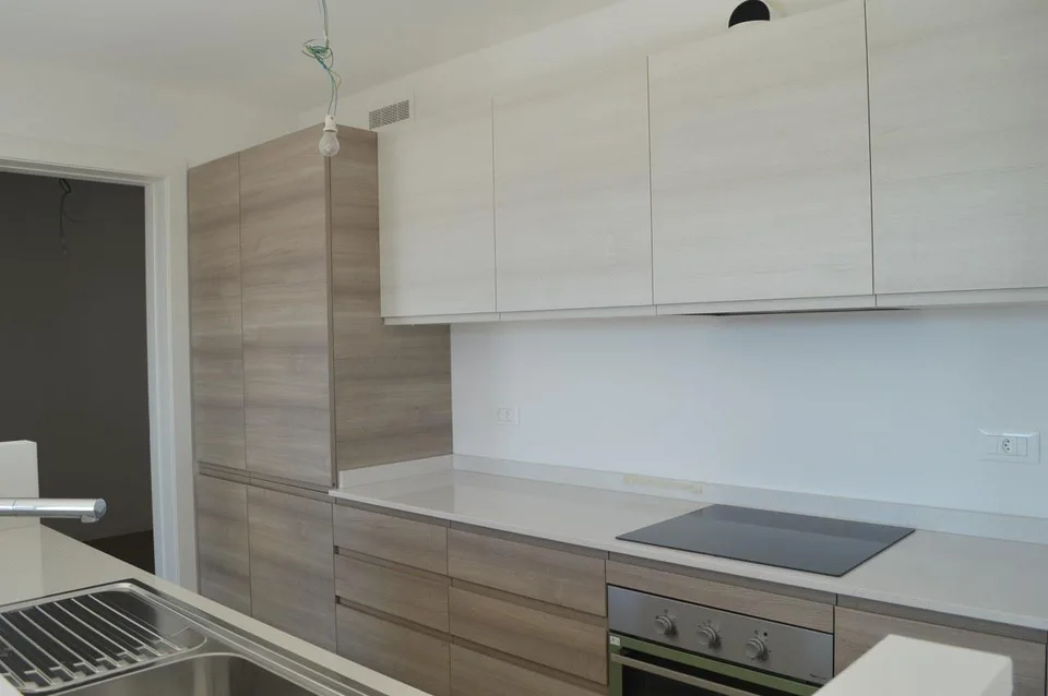 VILLA UNIFAMILIARE DI 5.5 LOCALI CON GIARDINO – foto 6 di 13