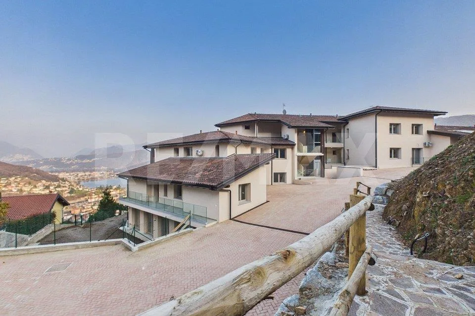 Residenza Lake View - Nuovi appartamenti con vista sul lago di Luga...