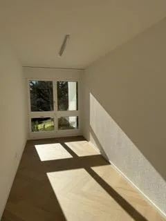 Appartamento giardino ristrutturato di alta qualità e situato in posizione tranquilla