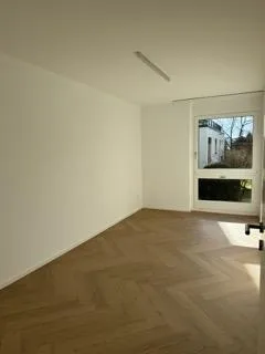 Appartamento giardino ristrutturato in modo elegante e di alta qualità in una posizione tranquilla – foto 6 di 17