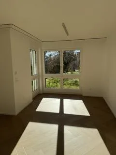 Appartamento giardino ristrutturato di alta qualità e situato in posizione tranquilla
