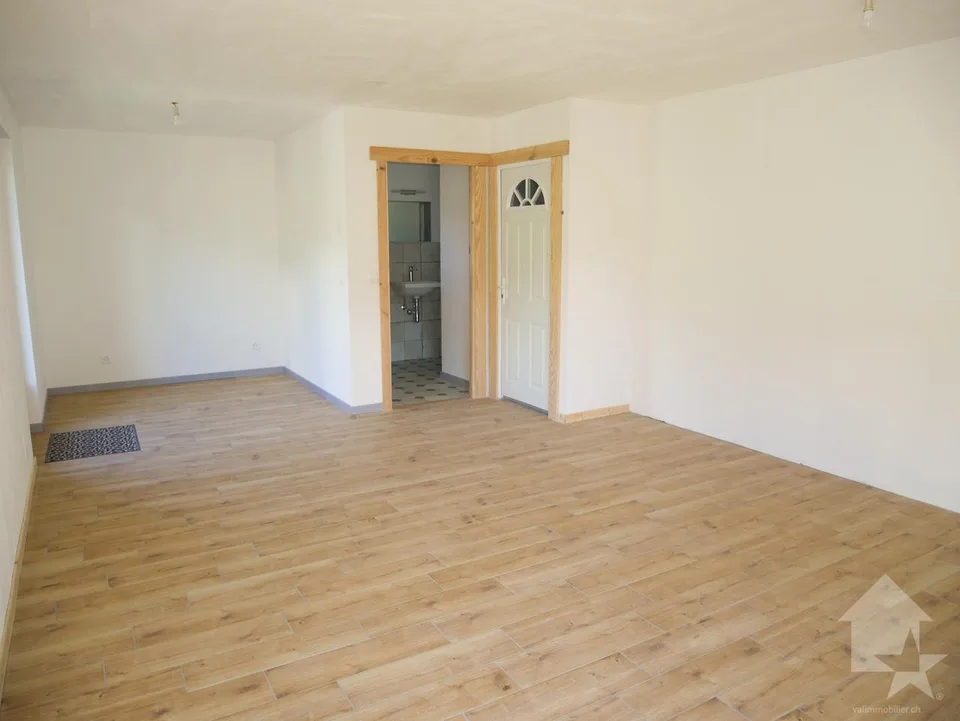 Superbe chalet neuf à Liddes ! Ensoleillement top et belle vue ! – photo 19 sur 28