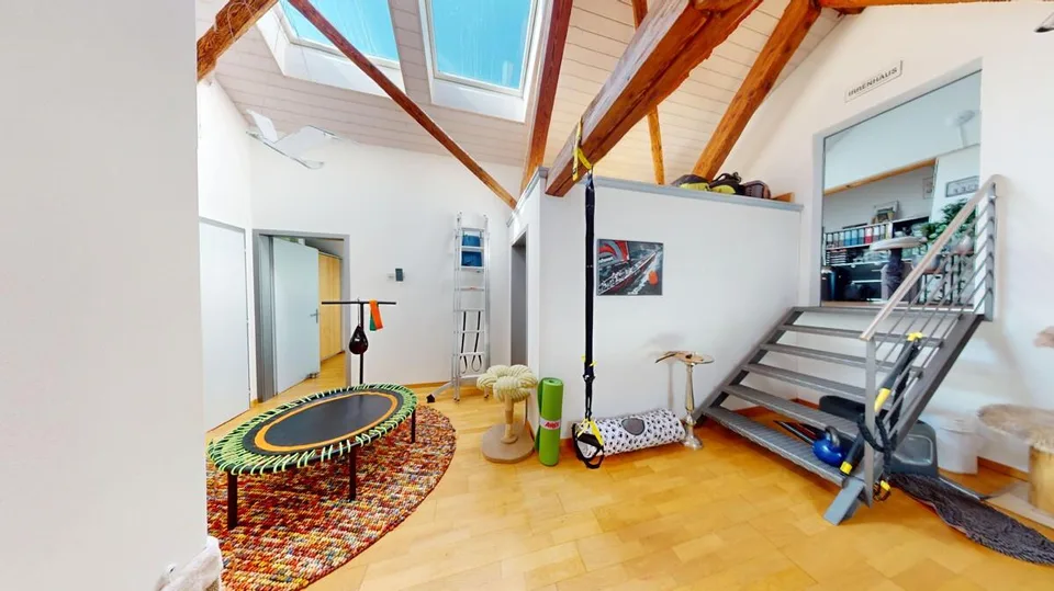4.5-ZIMMER-MAISONETTE-DACHWOHNUNG IM HISTORISCHEN «ZUM ARABER»