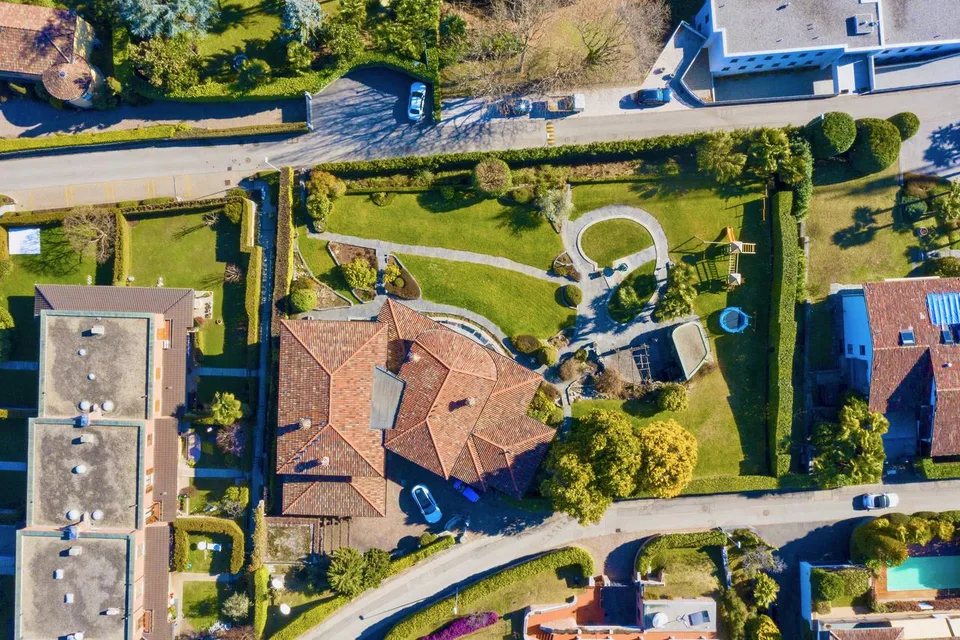 11.5 Zimmer Villa in Savosa – Foto 14 von 14