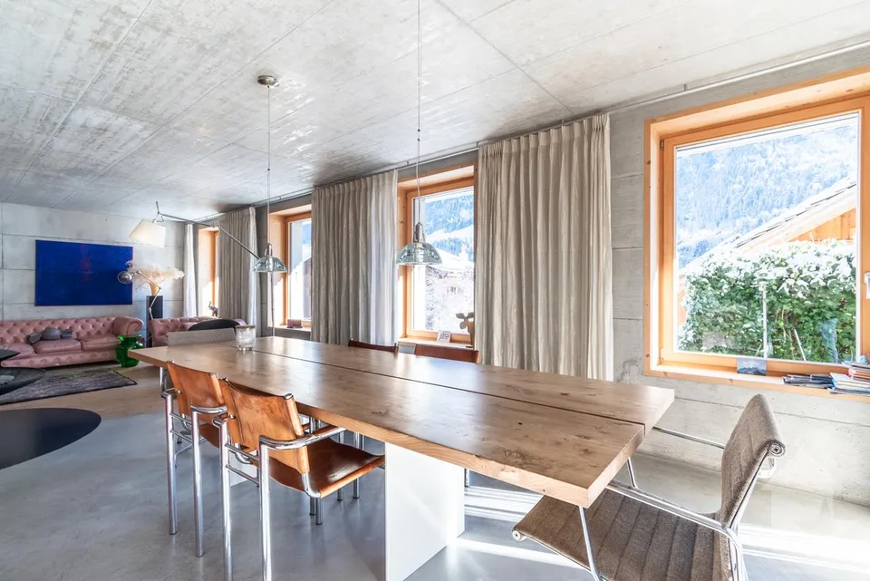 Magnifico chalet progettato da un architetto nel centro del villaggio